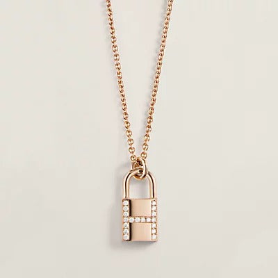 [⭐Maelin]HM ADVANCED NICHE LOCK HEAD NECKLACE DIAMONDS