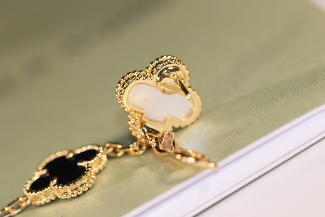[⭐Maelin]CLOVER EARRINGS GOLD ONYX MOP 3 MOTIF