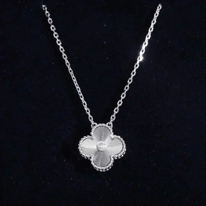 [⭐Maelin]CLOVER  15MM DIAMOND LASER NECKLACE SILVER