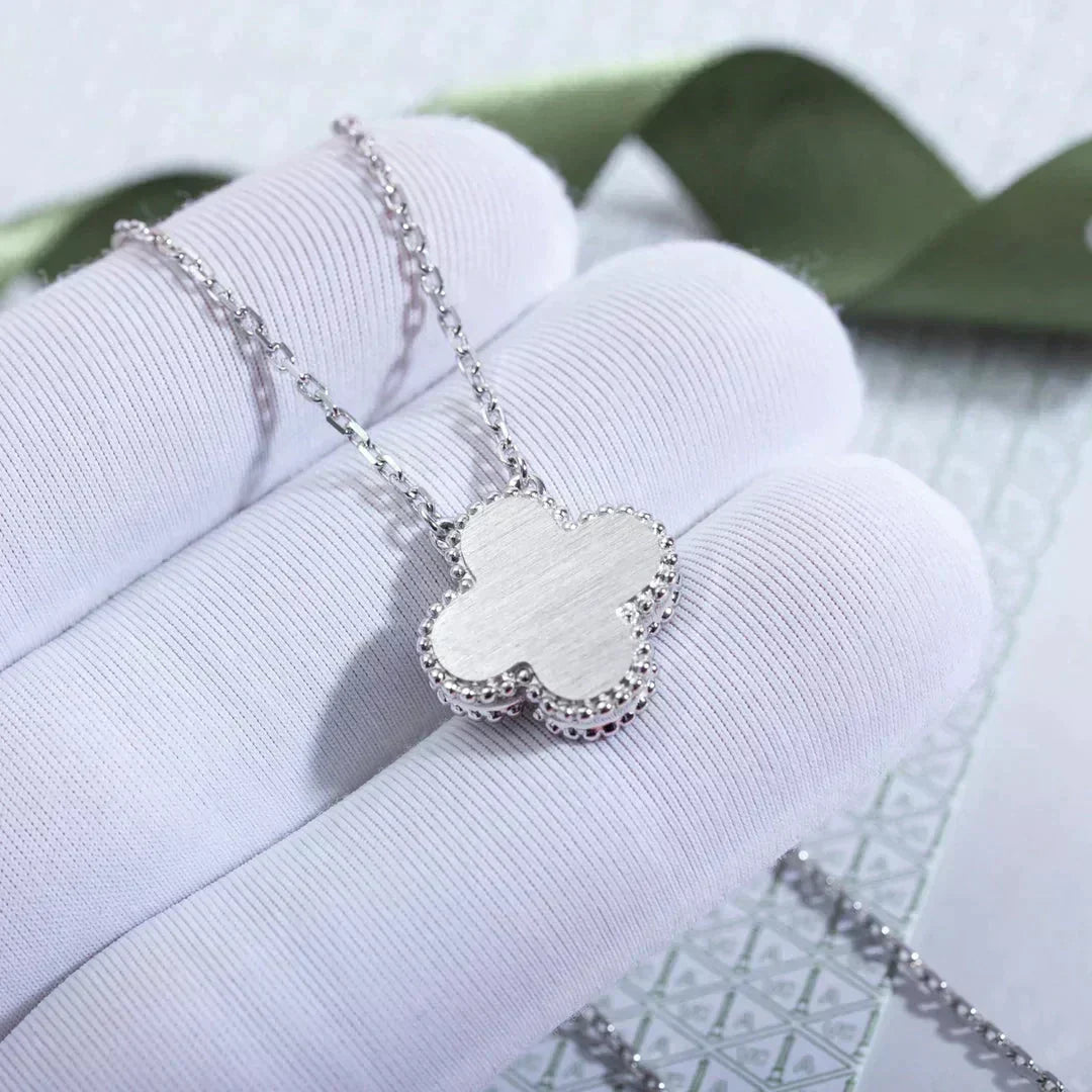 [⭐Maelin]CLOVER  15MM DIAMOND LASER NECKLACE SILVER