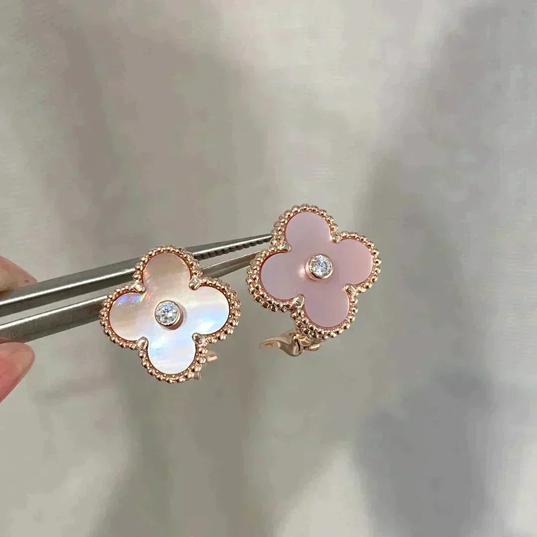 [⭐Maelin]CLOVER MEDIUM 1 MOTIFS  PINK MOP DIAMOND EARRINGS