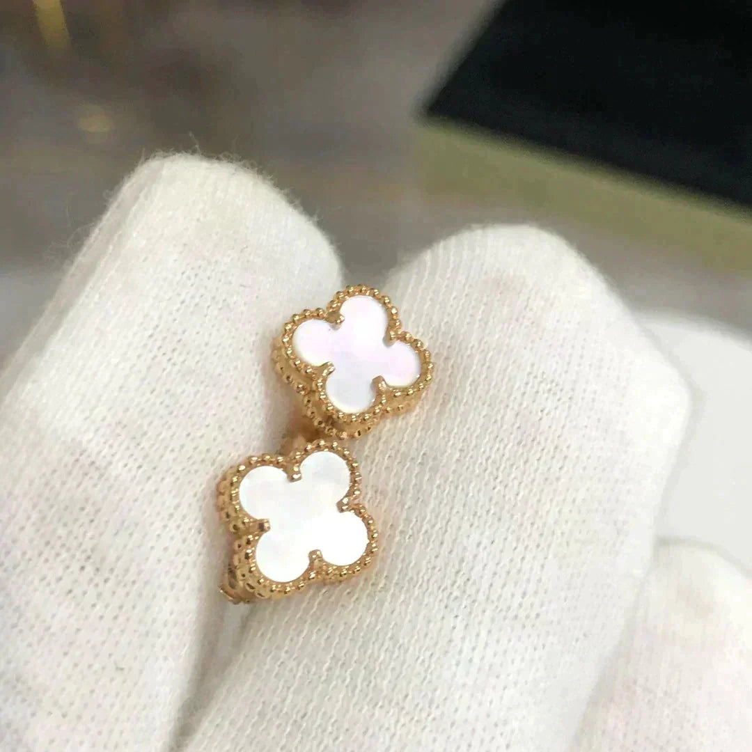 [⭐Maelin]CLOVER MINI 9.5MM WHITE MOP EARRINGS