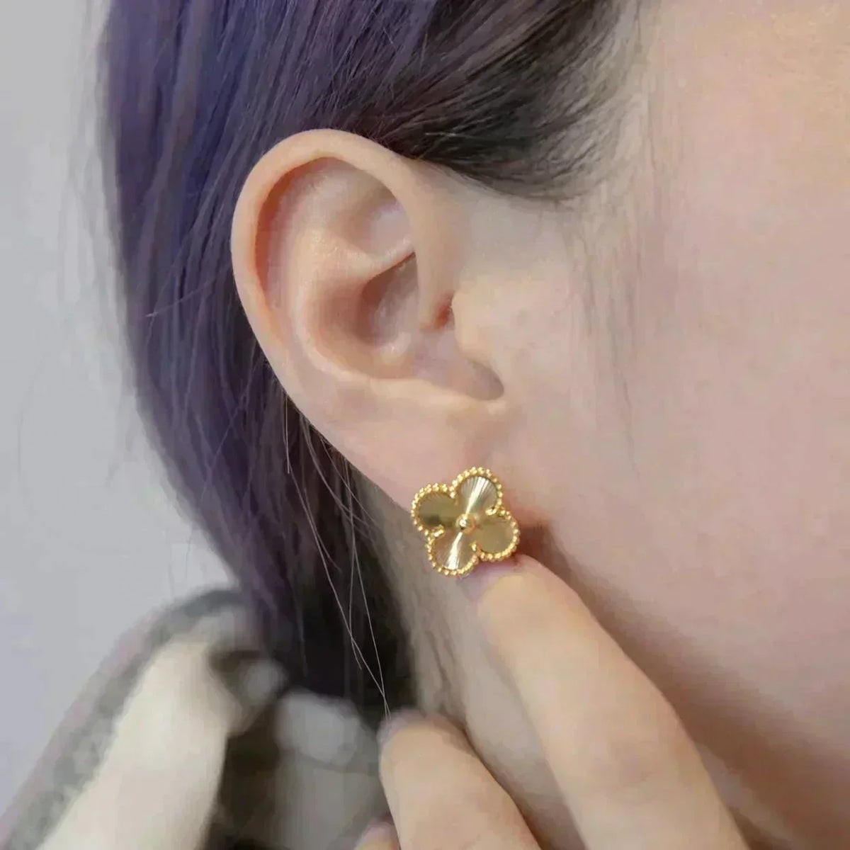 [⭐Maelin]CLOVER MEDIUM 1 MOTIFS LASER EARRINGS
