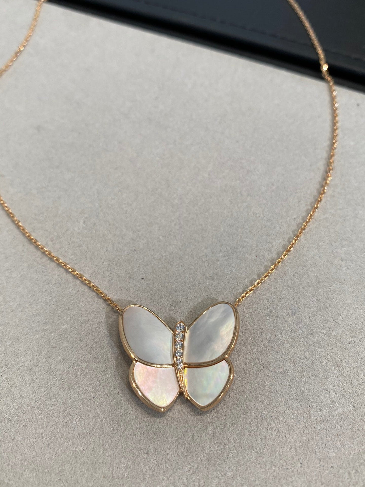 [⭐Maelin]BUTTERFLY GOLD MOP DIAMOND NECKLACE