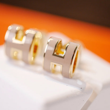 [⭐Maelin]MINI POP H GOLD EARRINGS GREY