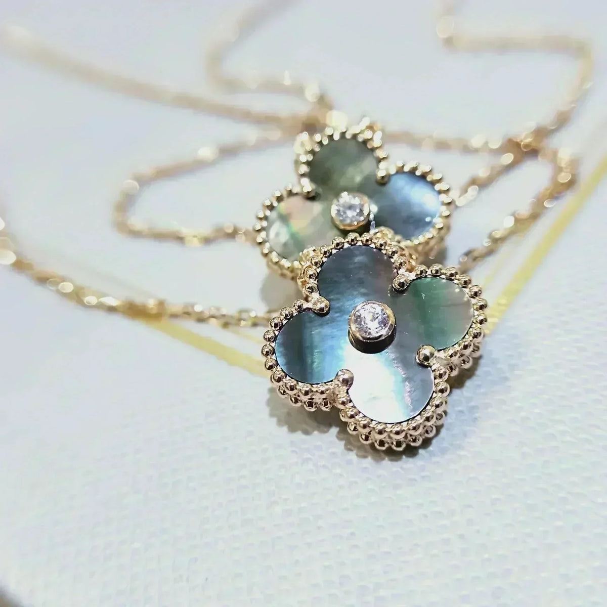 [⭐Maelin]CLOVER 15MM DIAMOND AND MOTHER-OF-GREY NECKLACE