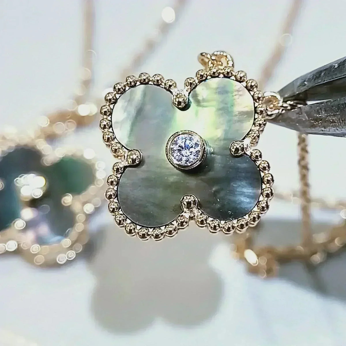 [⭐Maelin]CLOVER 15MM DIAMOND AND MOTHER-OF-GREY NECKLACE