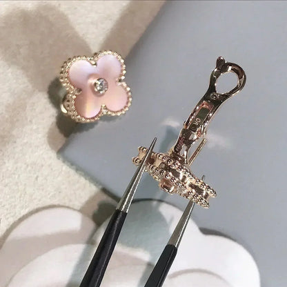 [⭐Maelin]CLOVER MEDIUM 1 MOTIFS  PINK MOP DIAMOND EARRINGS
