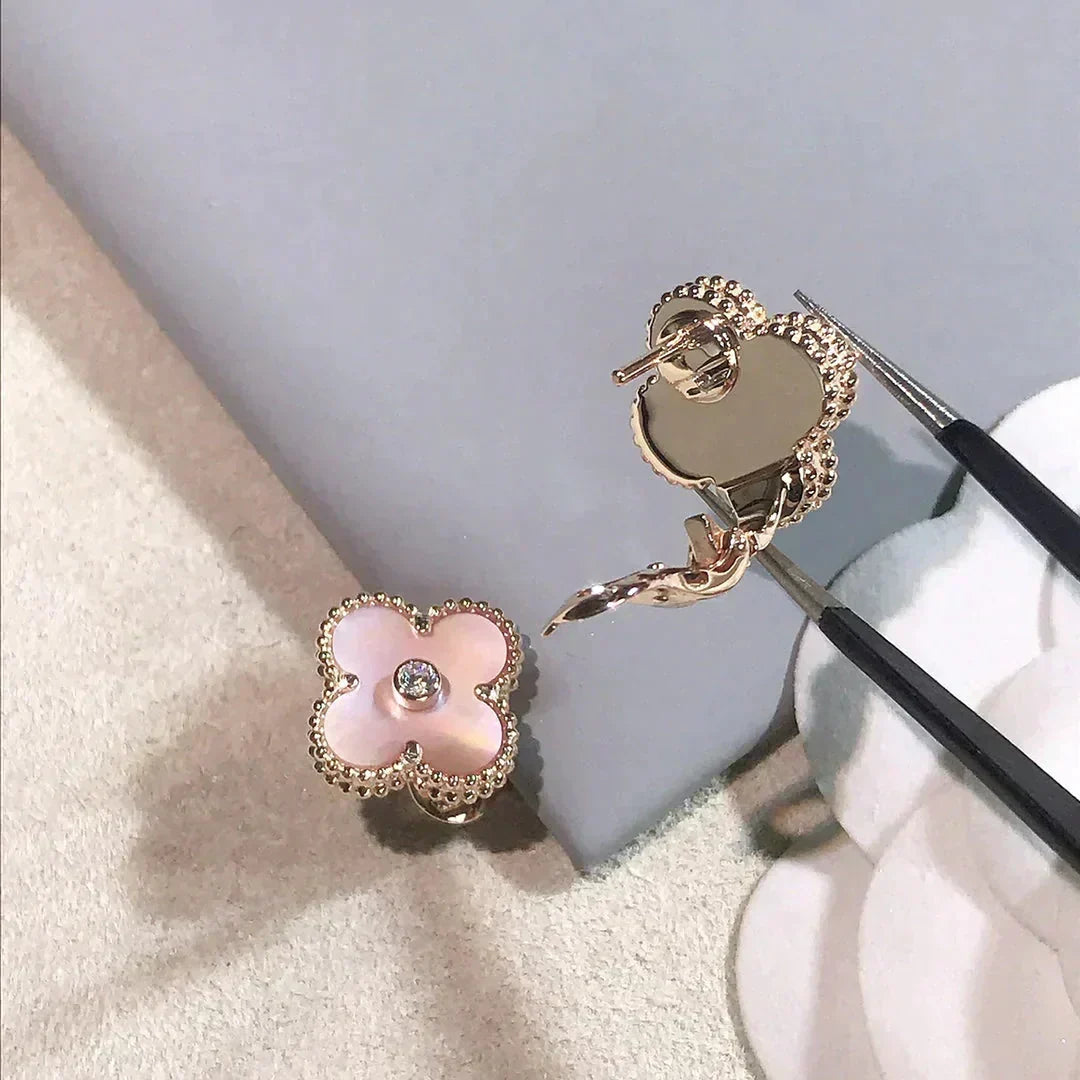 [⭐Maelin]CLOVER MEDIUM 1 MOTIFS  PINK MOP DIAMOND EARRINGS