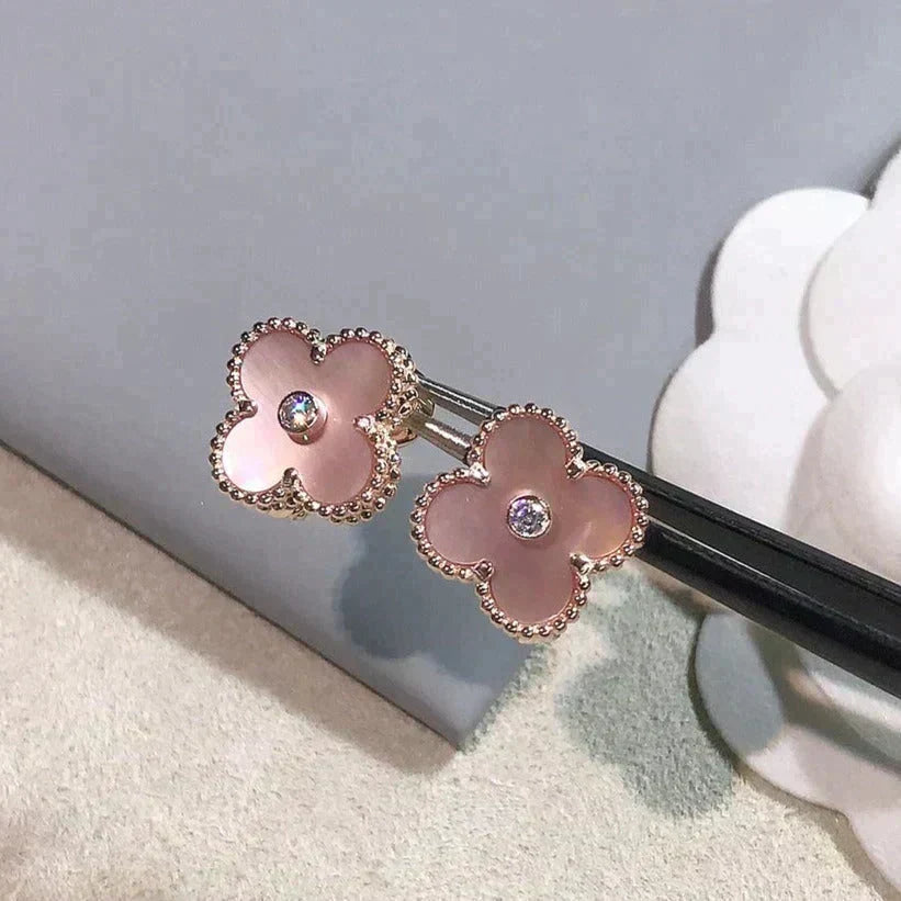 [⭐Maelin]CLOVER MEDIUM 1 MOTIFS  PINK MOP DIAMOND EARRINGS