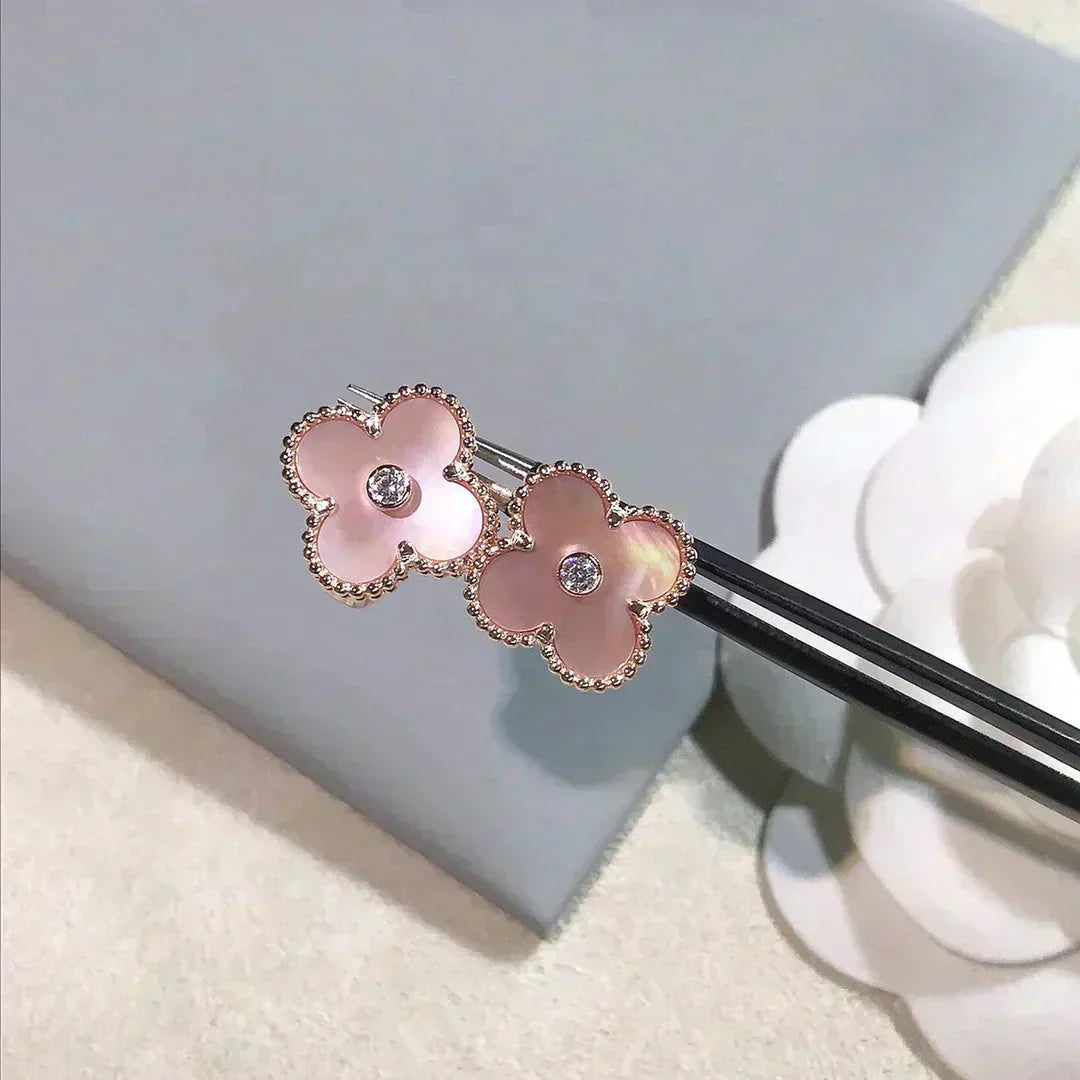[⭐Maelin]CLOVER MEDIUM 1 MOTIFS  PINK MOP DIAMOND EARRINGS