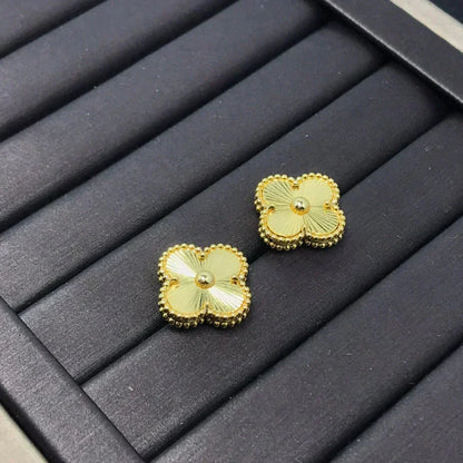 [⭐Maelin]CLOVER MINI 9.5MM LASER EARRINGS