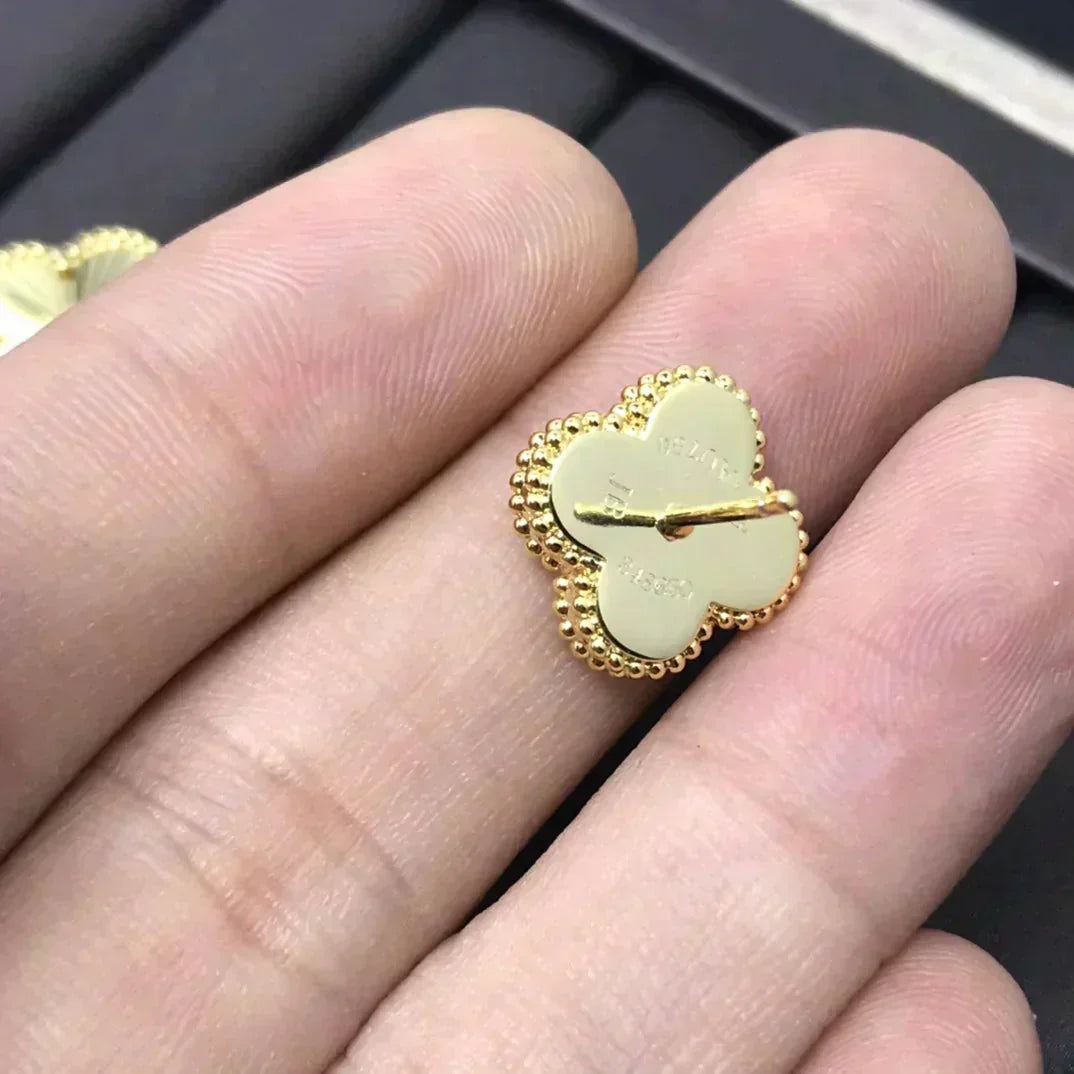 [⭐Maelin]CLOVER MINI 9.5MM LASER EARRINGS