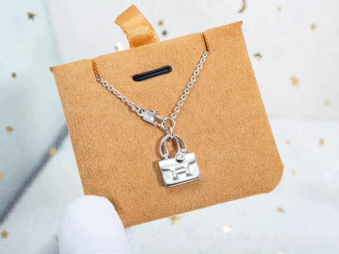 [⭐Maelin]AMULETTE PEDANT SILVER NECKLACE