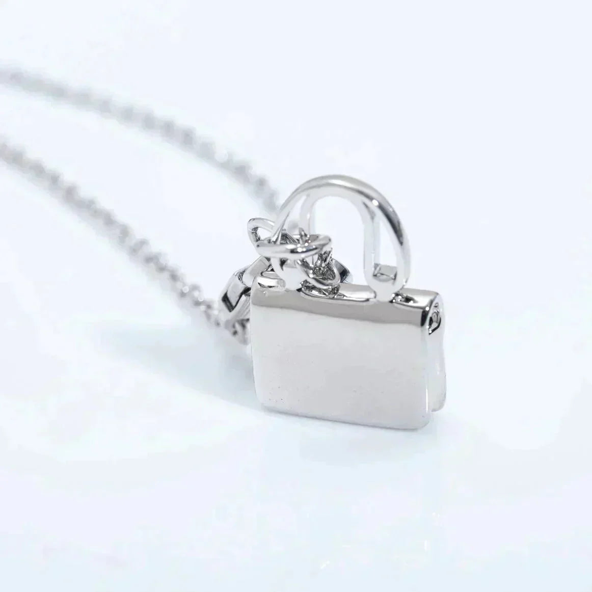 [⭐Maelin]AMULETTE PEDANT SILVER NECKLACE