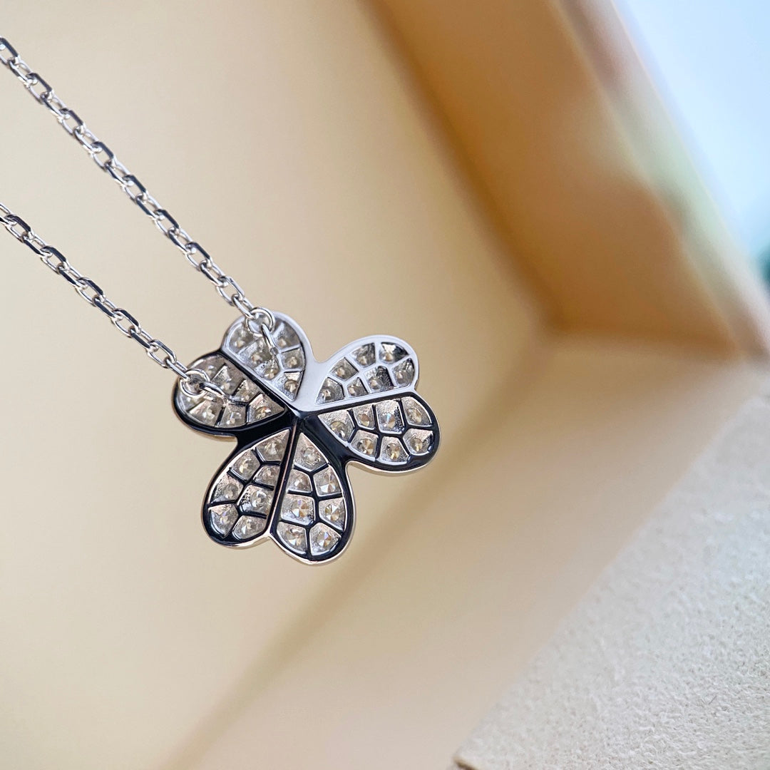 [⭐Maelin]CLOVER DIAMOND NECKLACE SILVER