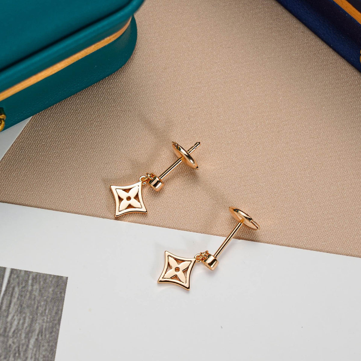 [⭐Maelin]STAR EARRINGS GOLD