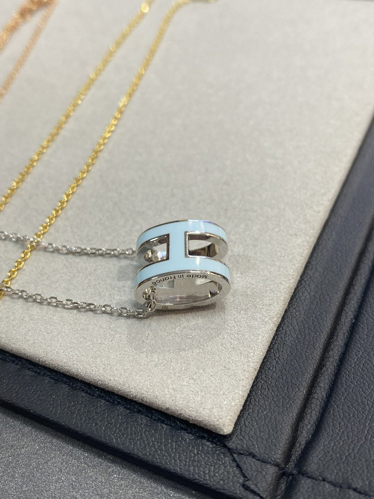 [⭐Maelin]POP H LIGHT BLUE NECKLACE