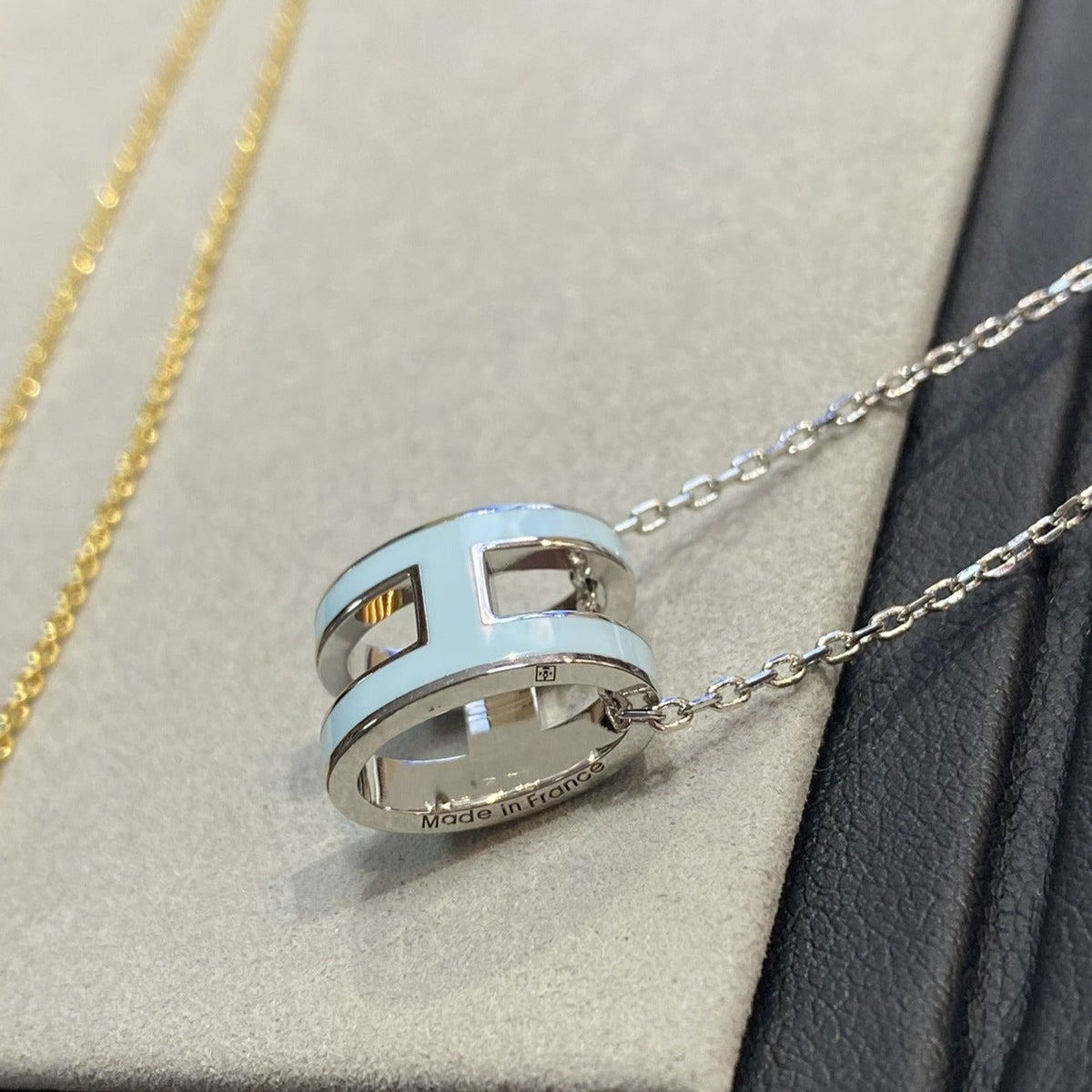 [⭐Maelin]POP H LIGHT BLUE NECKLACE