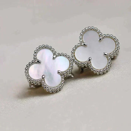 [⭐Maelin]CLOVER MEDIUM 1 MOTIFS  WHITE MOP EARRINGS SILVER