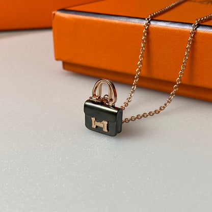 [⭐Maelin]CONSTANCE BLACK PEDANT PINK GOLD NECKLACE