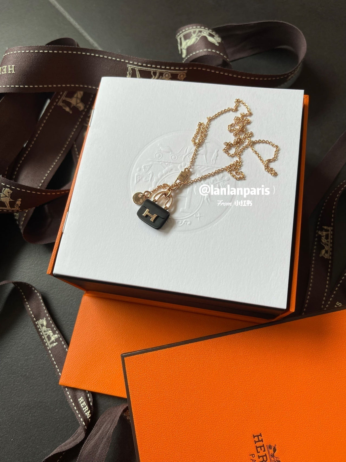 [⭐Maelin]CONSTANCE BLACK PEDANT PINK GOLD NECKLACE
