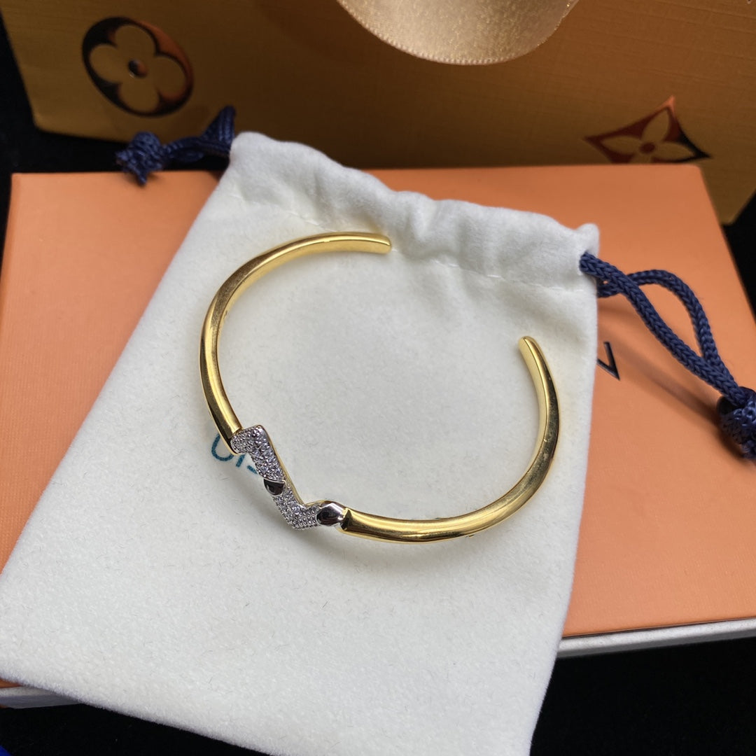 [⭐Maelin]VOLTE UPSITE DOWN DIAMOND GOLD OPEN BRACELET