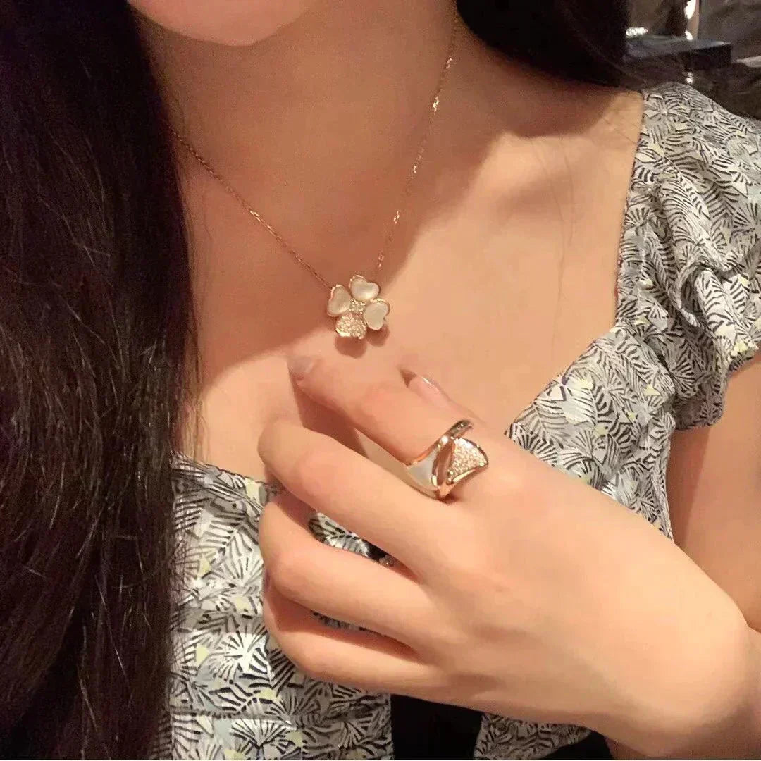 [⭐Maelin]CLOVER MOP DIAMOND ROSE GOLD NECKLACE