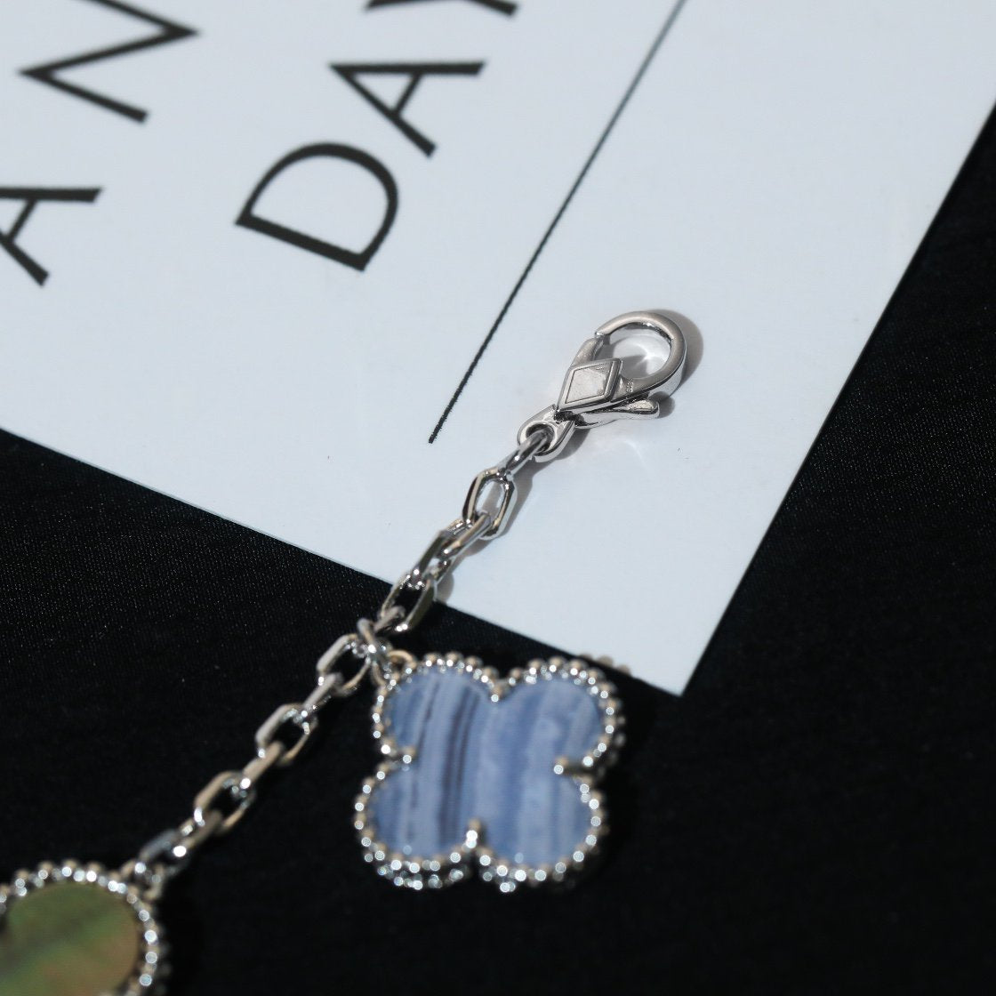 [⭐Maelin]CLOVER BRACELET 5 MOTIFS MOP CHALCEDONY SILVER