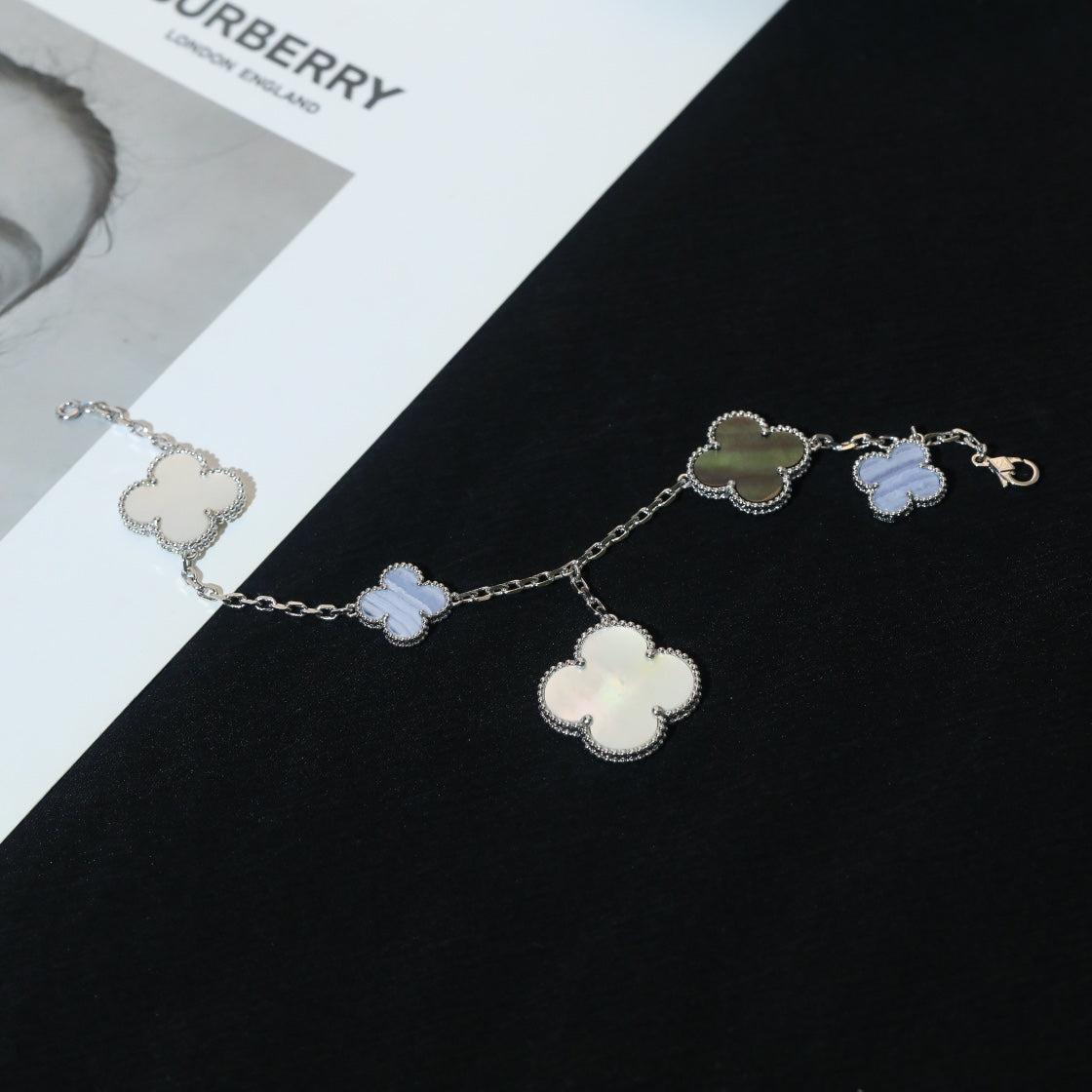 [⭐Maelin]CLOVER BRACELET 5 MOTIFS MOP CHALCEDONY SILVER