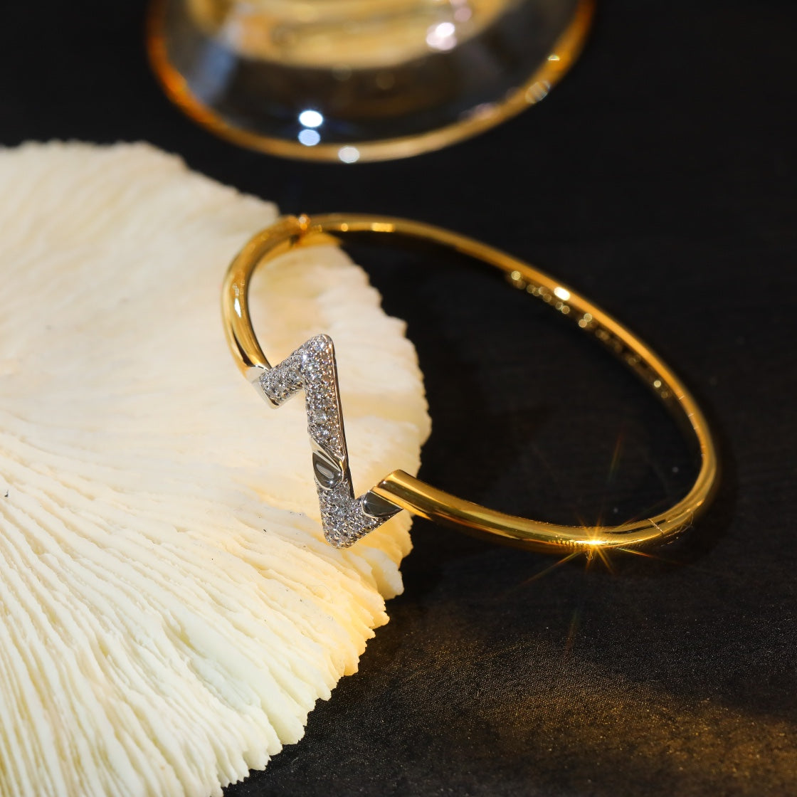 [⭐Maelin]VOLTE UPSITE DOWN GOLD DIAMOND BRACELET
