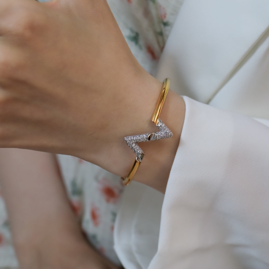 [⭐Maelin]VOLTE UPSITE DOWN GOLD DIAMOND BRACELET