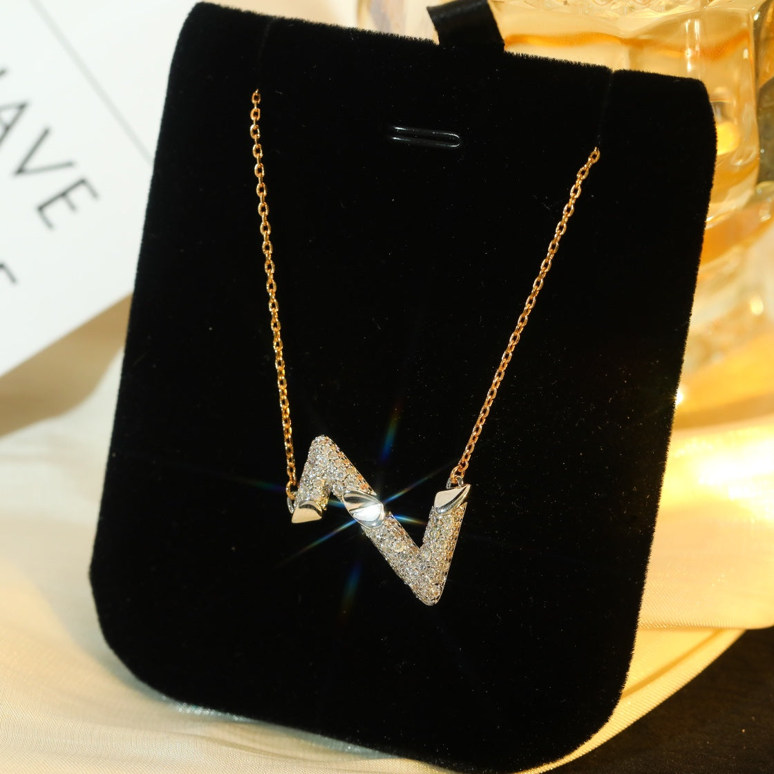 [⭐Maelin]VOLT SILVER DIAMOND PEDANT NECKLACE