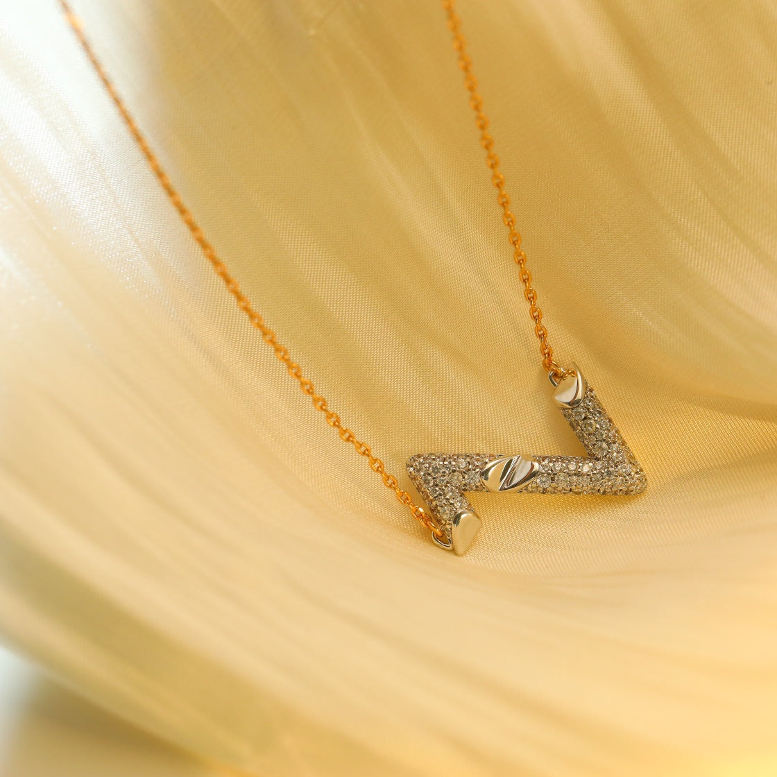 [⭐Maelin]VOLT SILVER DIAMOND PEDANT NECKLACE