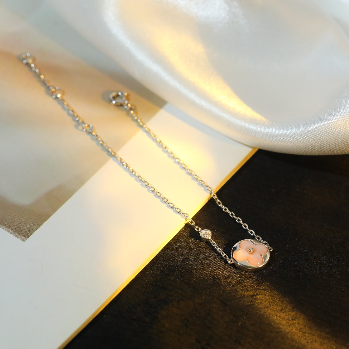 [⭐Maelin]SUN MOTIF PINK MOP SILVER BRACELET