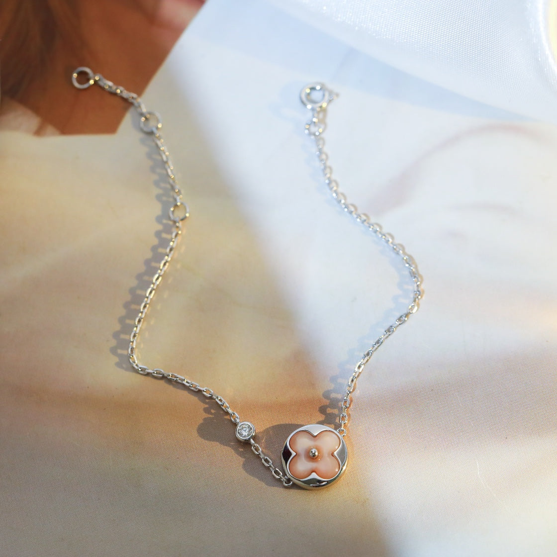[⭐Maelin]SUN MOTIF PINK MOP SILVER BRACELET