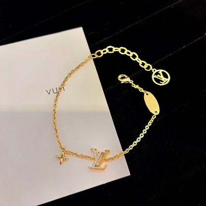 [⭐Maelin]LOGO STAR MOTIF GOLD BRACELET