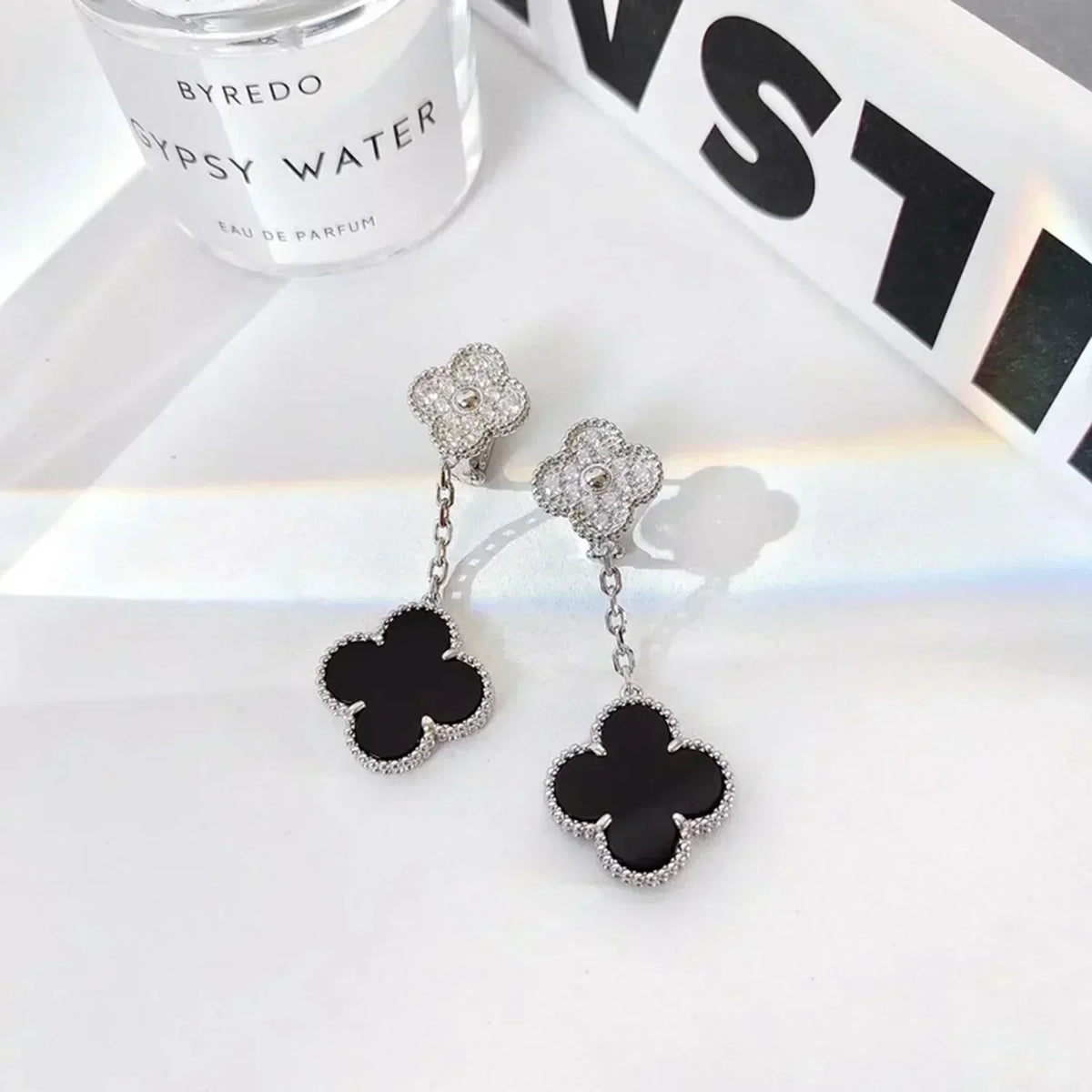 [⭐Maelin]CLOVER 2 MOTIFS  DIAMOND ONYX EARRINGS SILVER