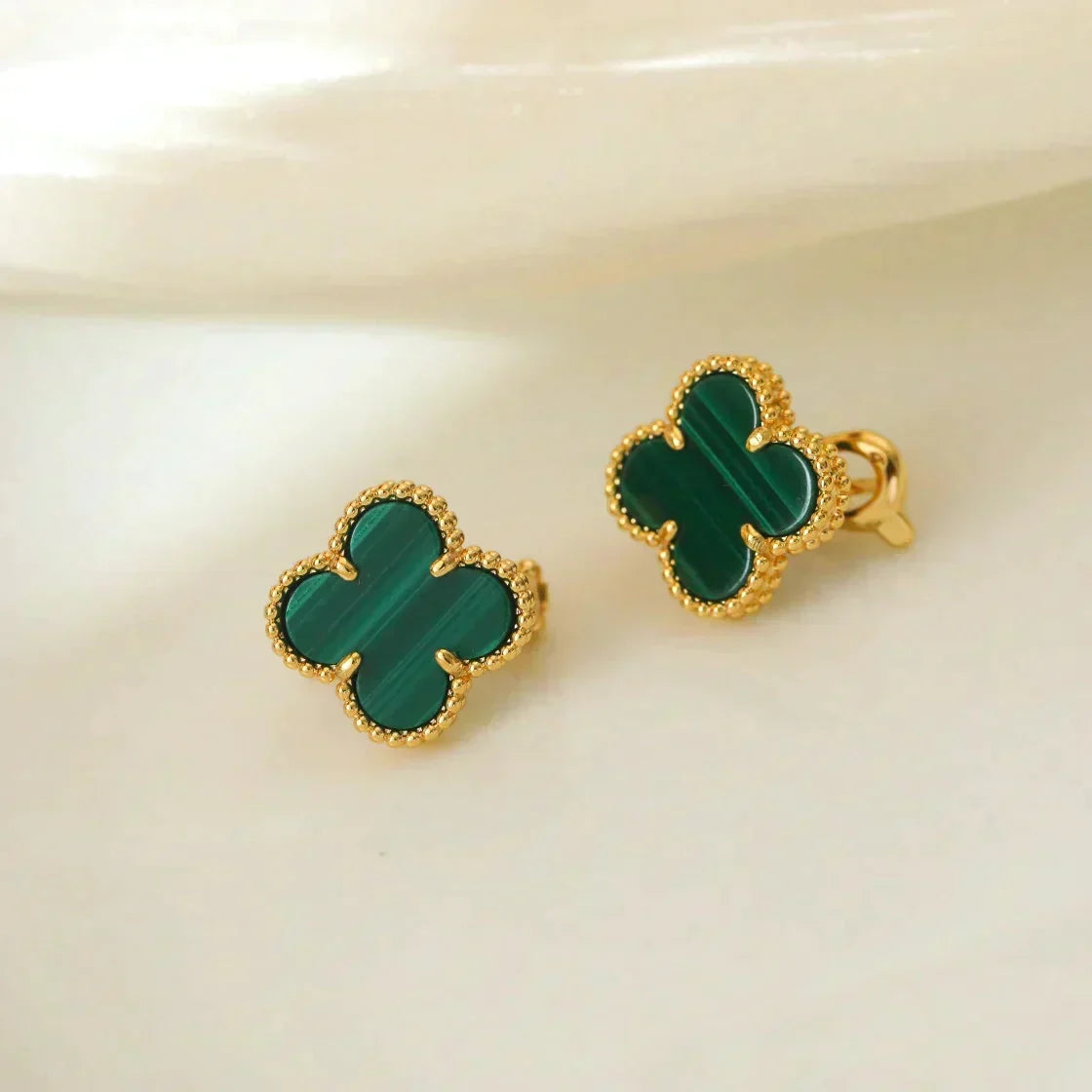 [⭐Maelin]CLOVER MEDIUM 1 MOTIFS MALACHITE  EARRINGS
