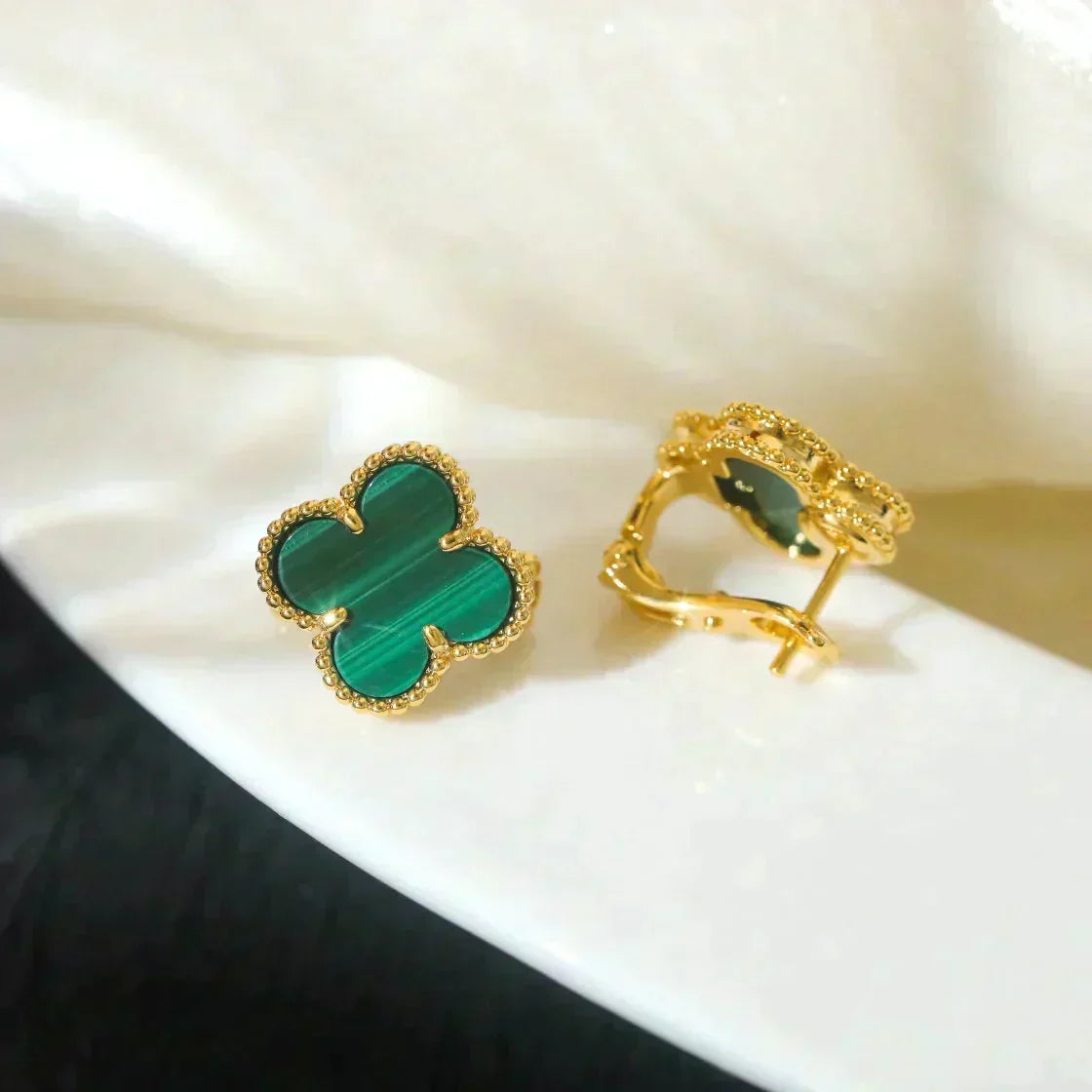 [⭐Maelin]CLOVER MEDIUM 1 MOTIFS MALACHITE  EARRINGS