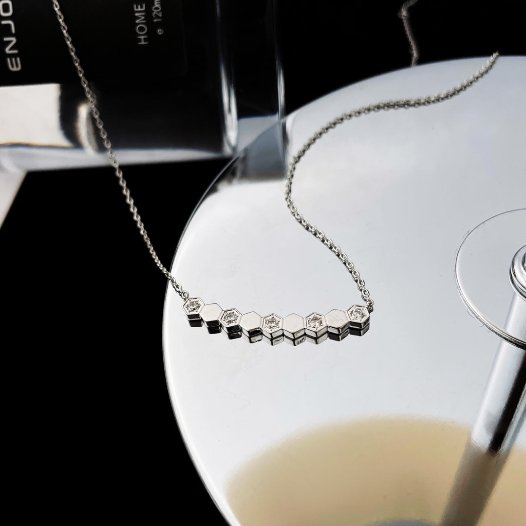 [⭐Maelin]BEE MY LOVE DIAMOND NECKLACE