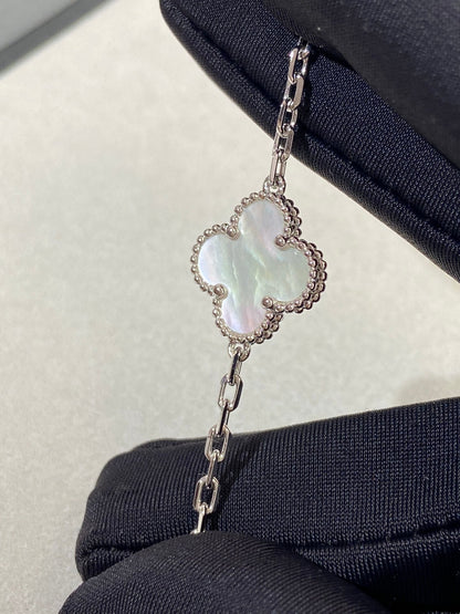 [⭐Maelin]CLOVER WHITE PEARL MOP 5 MOTIF BRACELET COLLECTION