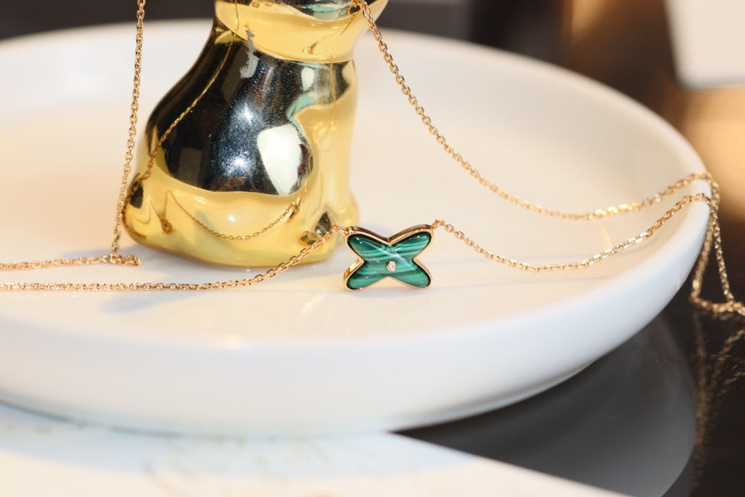 [⭐Maelin]JEUX MALACHITE 1 DIAMOND PINK GOLD NECKLACE