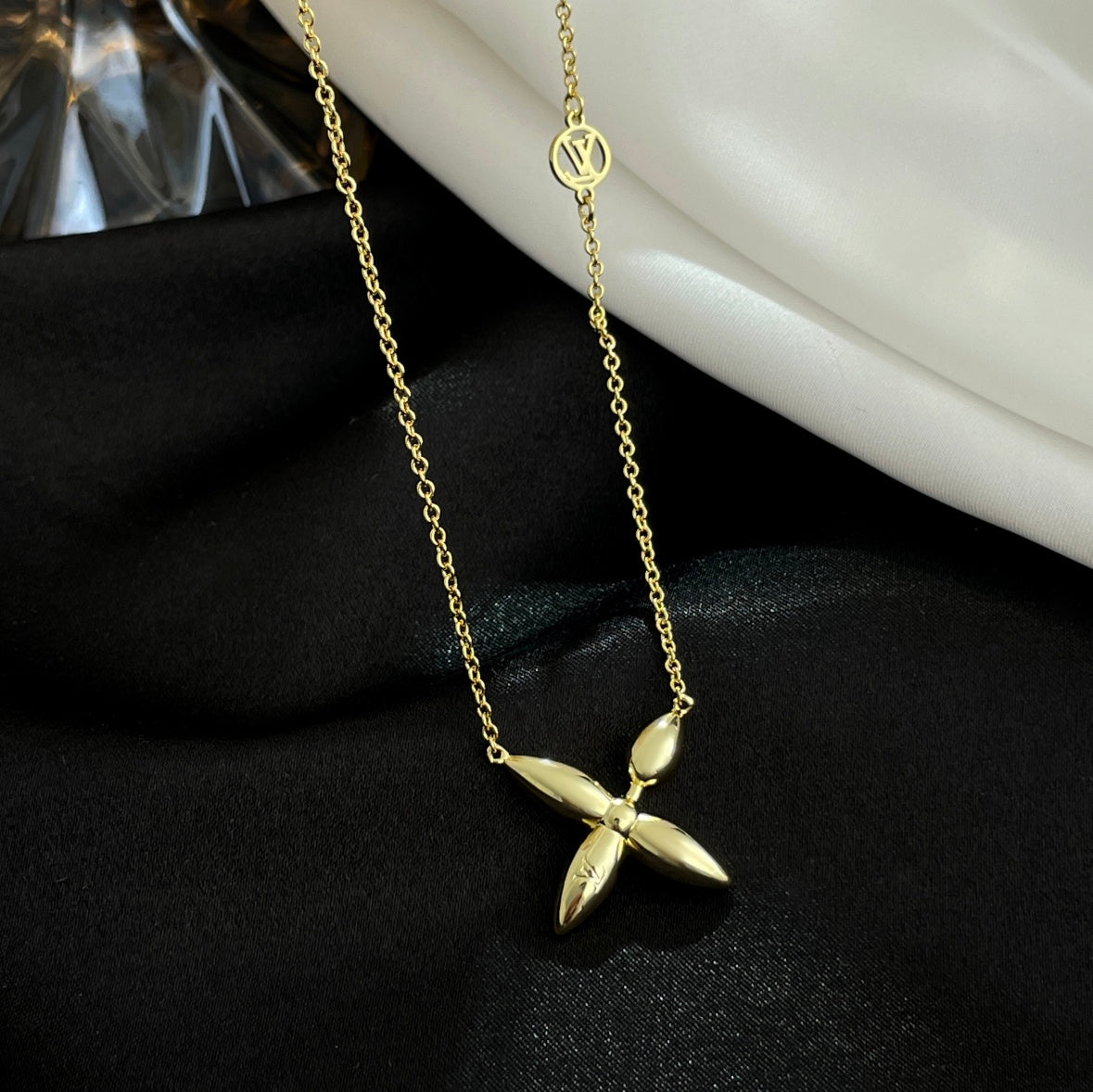 [⭐Maelin]LOUISETTE GOLD NECKLACE