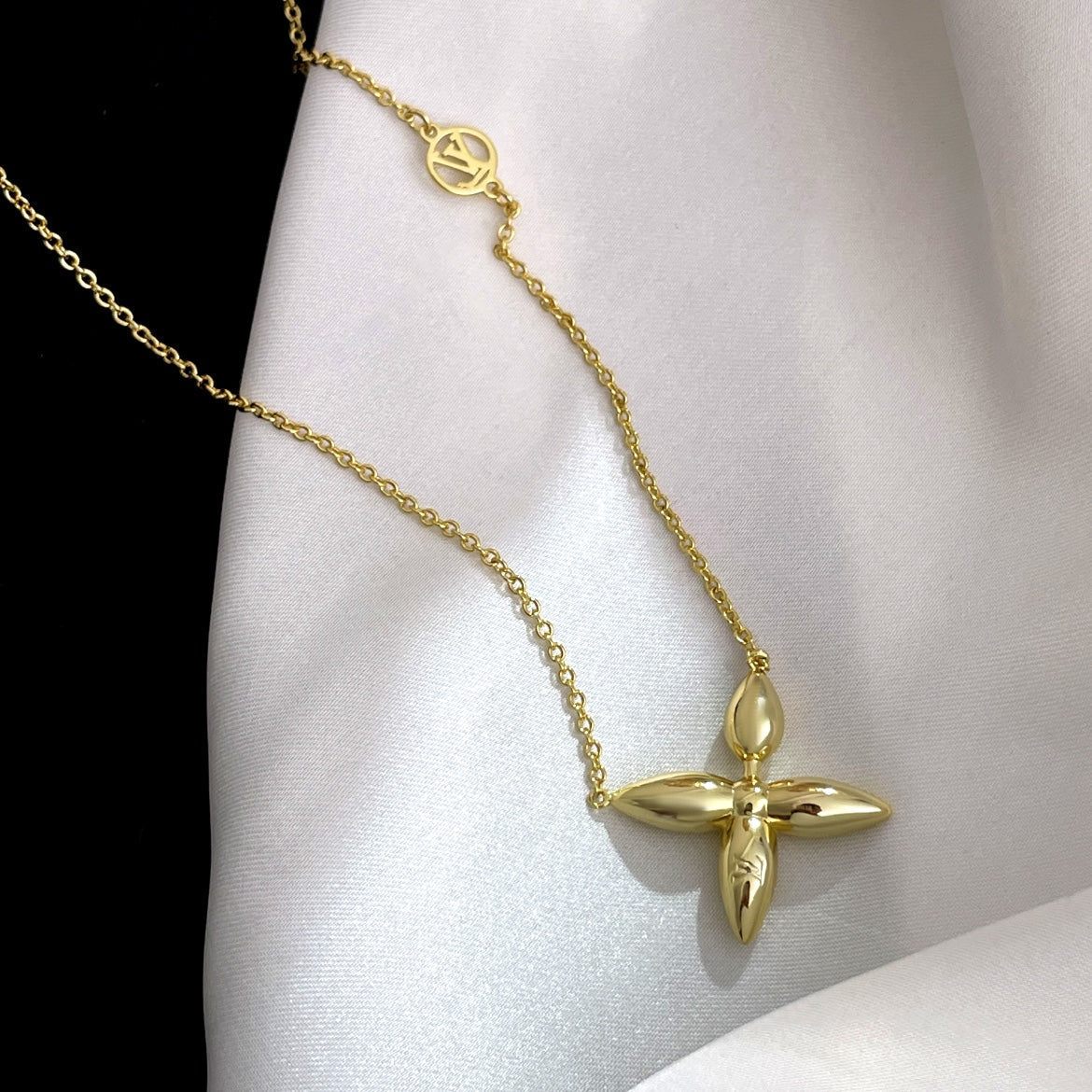 [⭐Maelin]LOUISETTE GOLD NECKLACE
