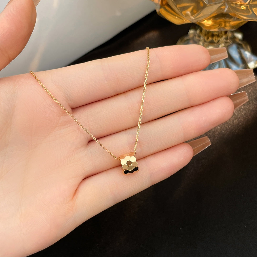 [⭐Maelin]BEE MINI NECKLACE