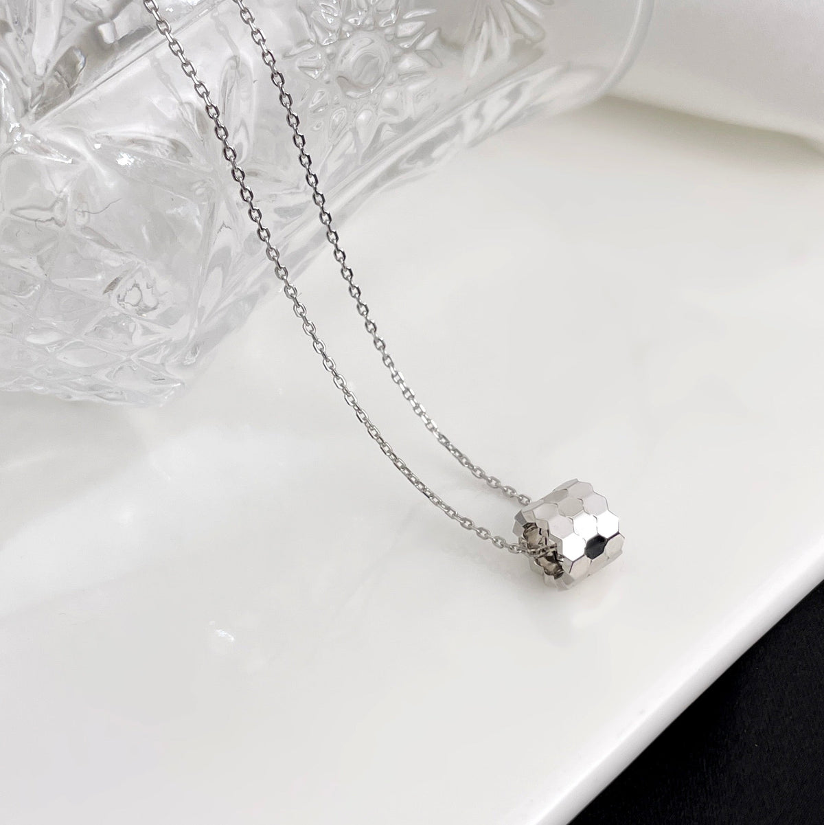 [⭐Maelin]BEE MINI NECKLACE