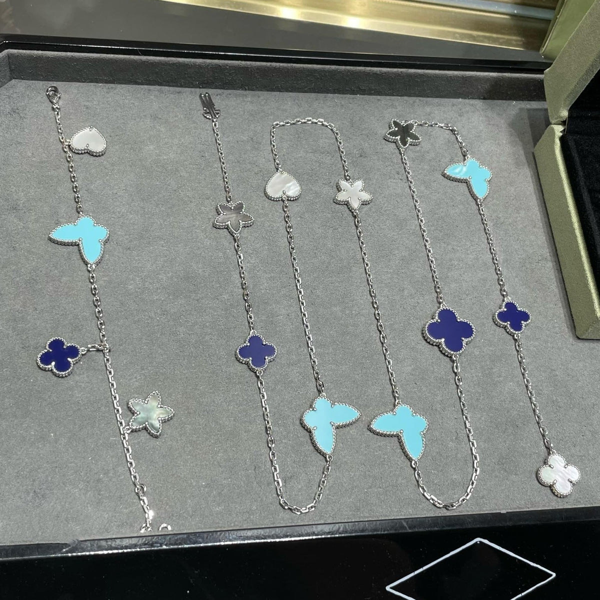 [⭐Maelin]LUCKY CLOVER SILVER 11 MOTIF NECKLACE