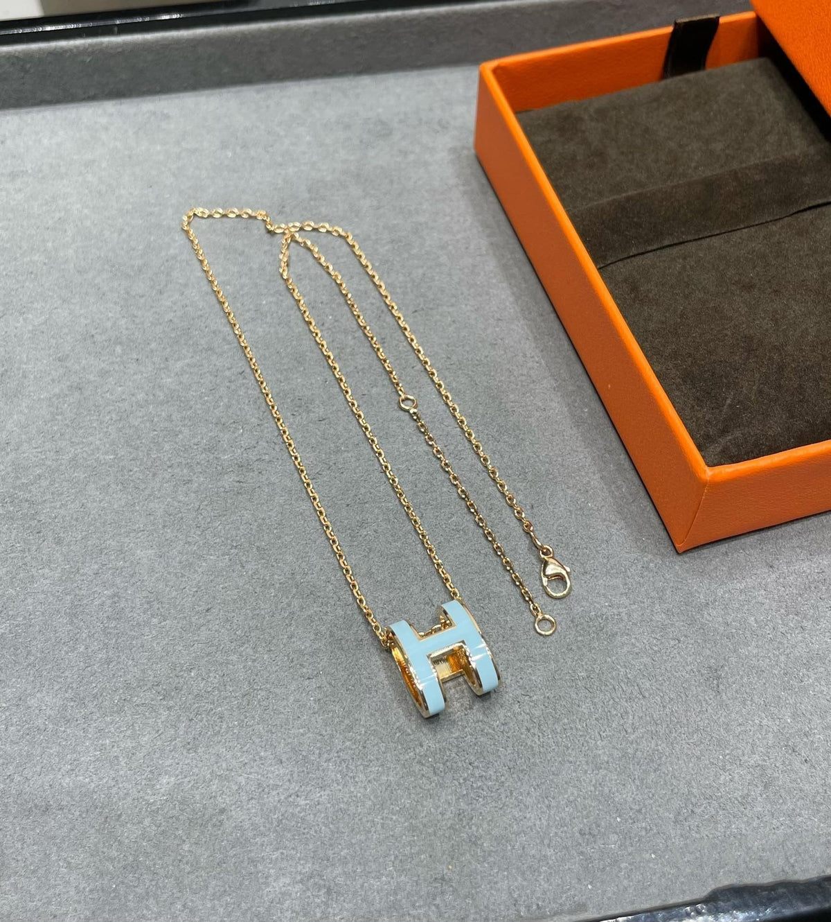 [⭐Maelin]POP H SKY BLUE NECKLACE
