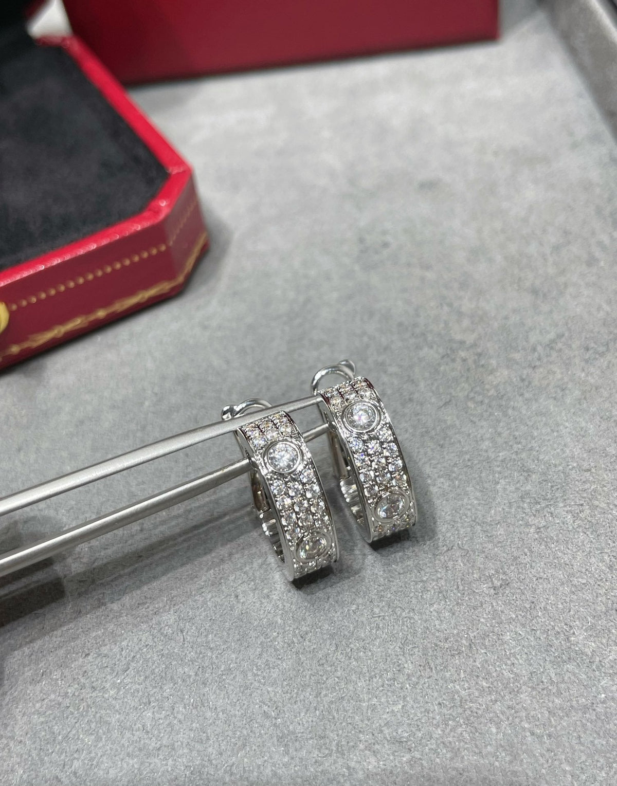 [⭐Maelin]LOVE 5.5MM DIAMOND PAVED EARRINGS
